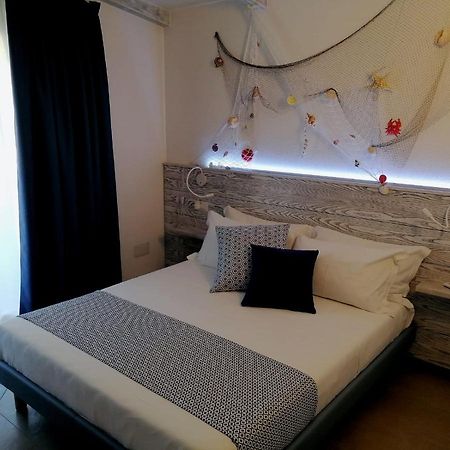 卡斯特尔萨多Gi & Ro Al Mare住宿加早餐旅馆 外观 照片